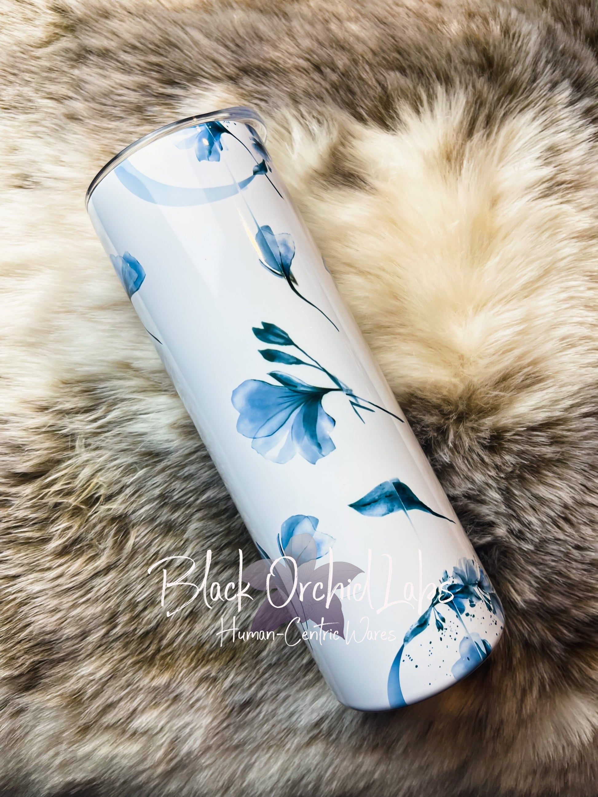 Vintage floral damask tumbler, classic, French Floral Printed, chinoiserie, blue and white travel mug, elegant, minimalist, gift for her