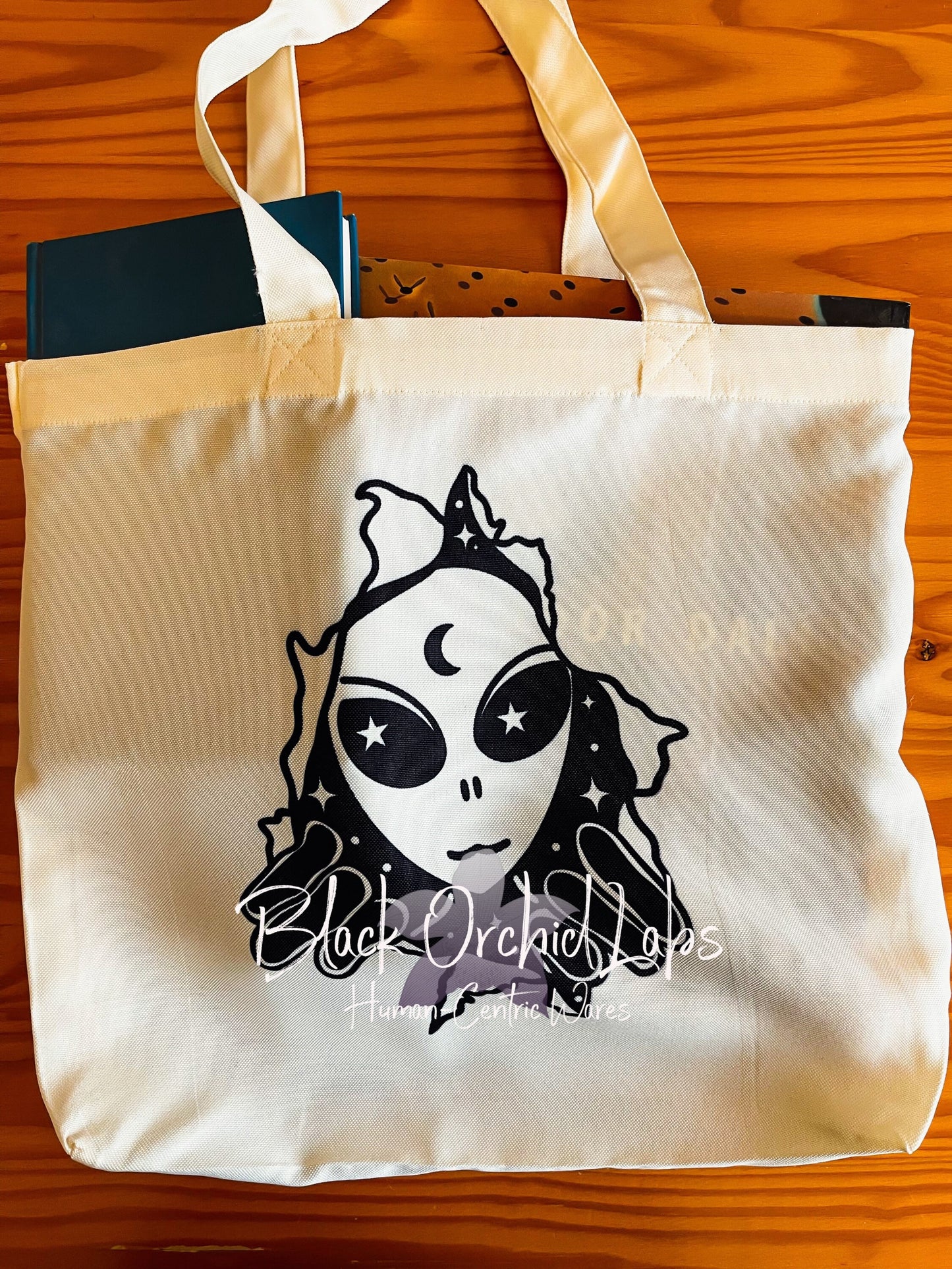 Alien Tote bag, grocery bag, reader gift, Extraterrestrial shopping tote, reusable, book bag, Reader dark gothic