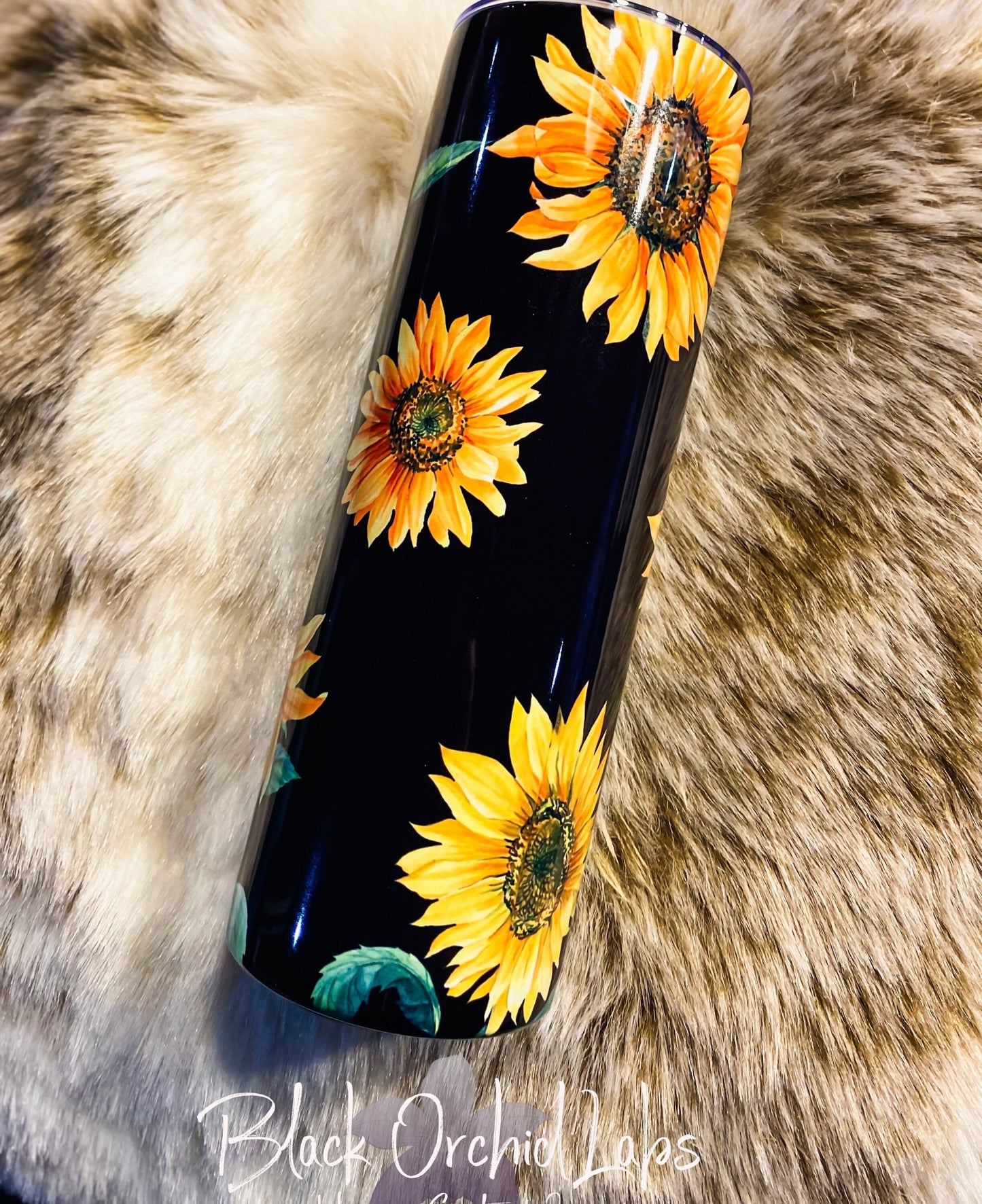 Minimalist Sunflower Tumbler, Vintage floral travel mug, modern floral, gift for her, minimalist, personalized tumbler sunflower